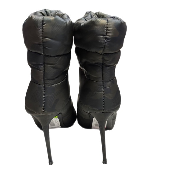 Steve Madden camo heeled boots - Picture 4 of 5